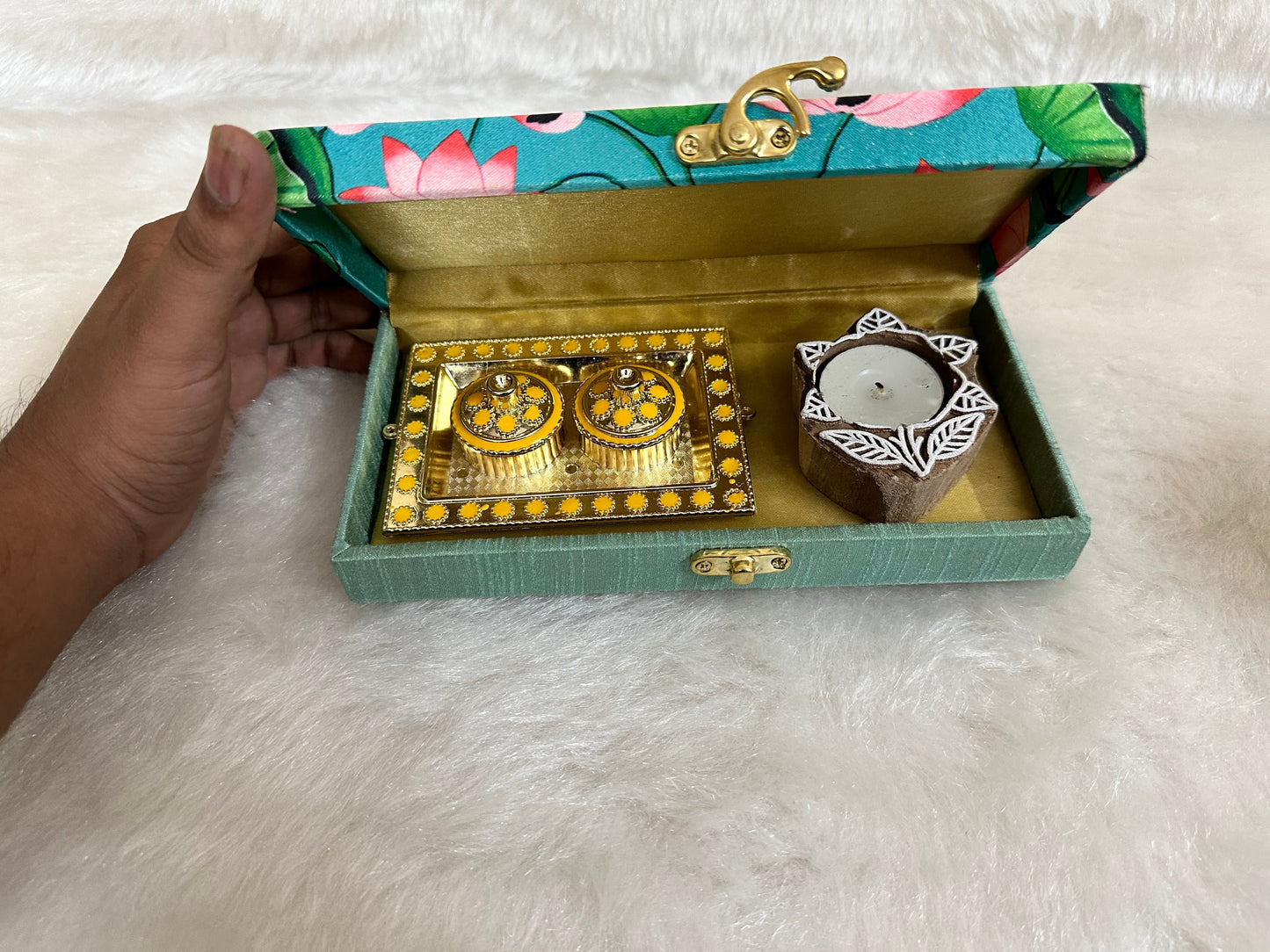 Pichwai Box With T-light Candle Holder & Haldi Kumkum Plate Diwali Gifts, Wedding Return Gifts