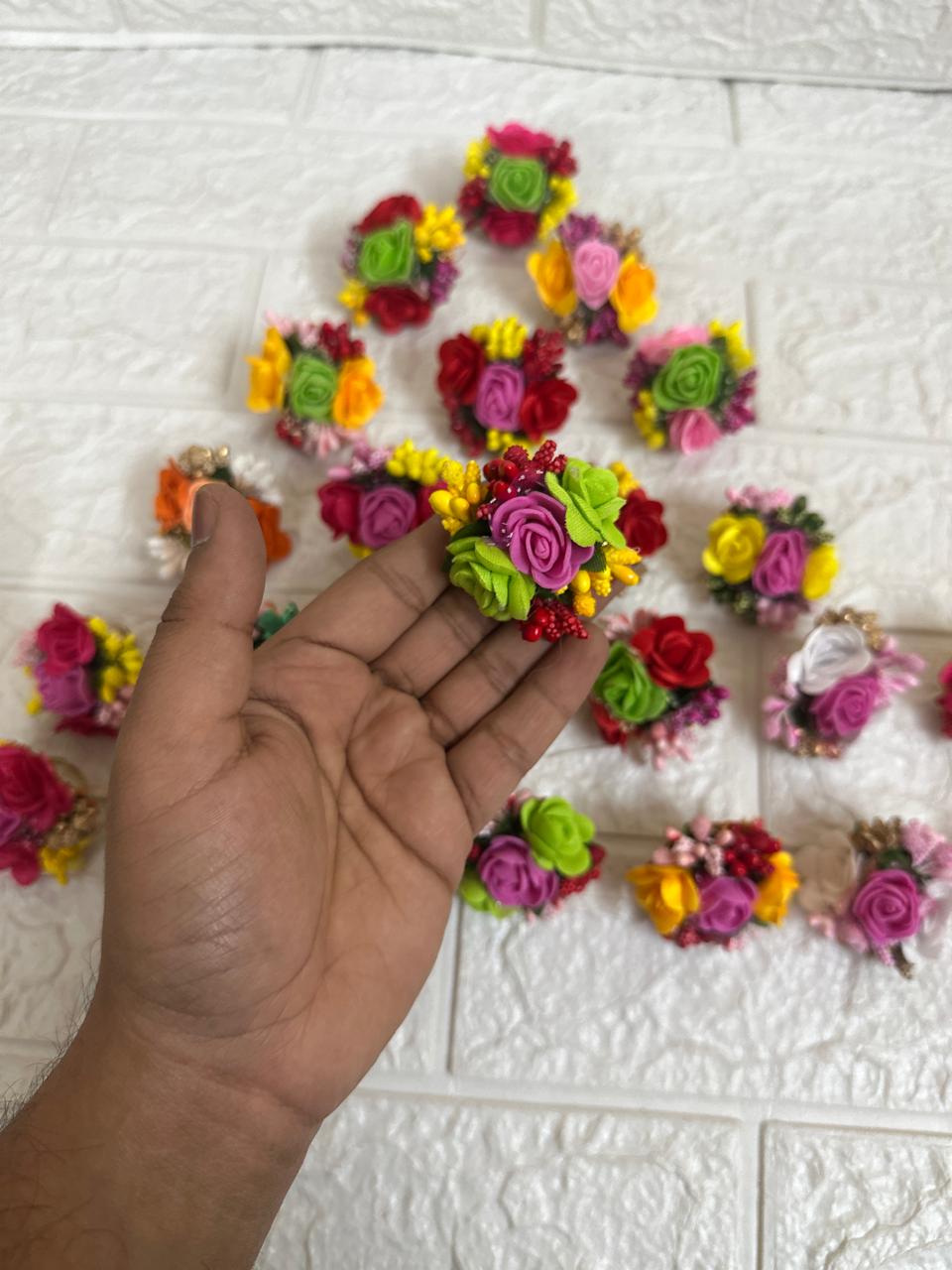 Adjustable Flower Ring For Guests
