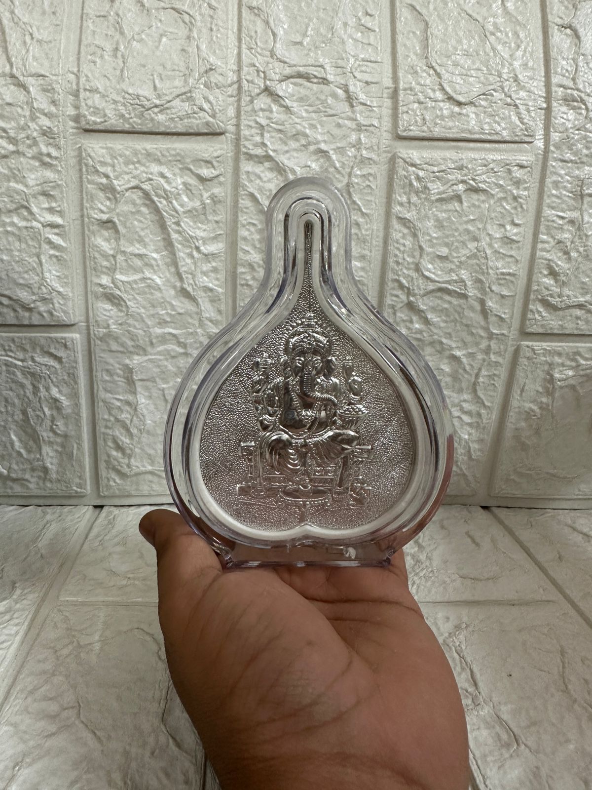 Ganesh Ji Idol Leaf Frame For Gifts