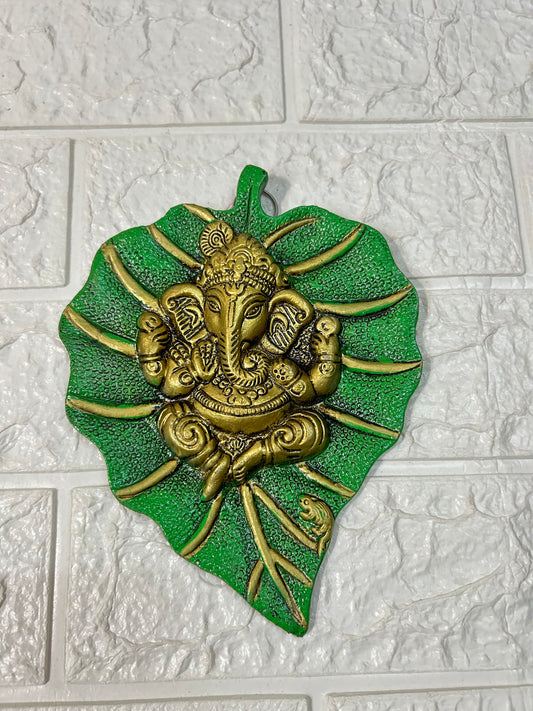 Lord Ganesha Idol On Leaf For Return Gifts