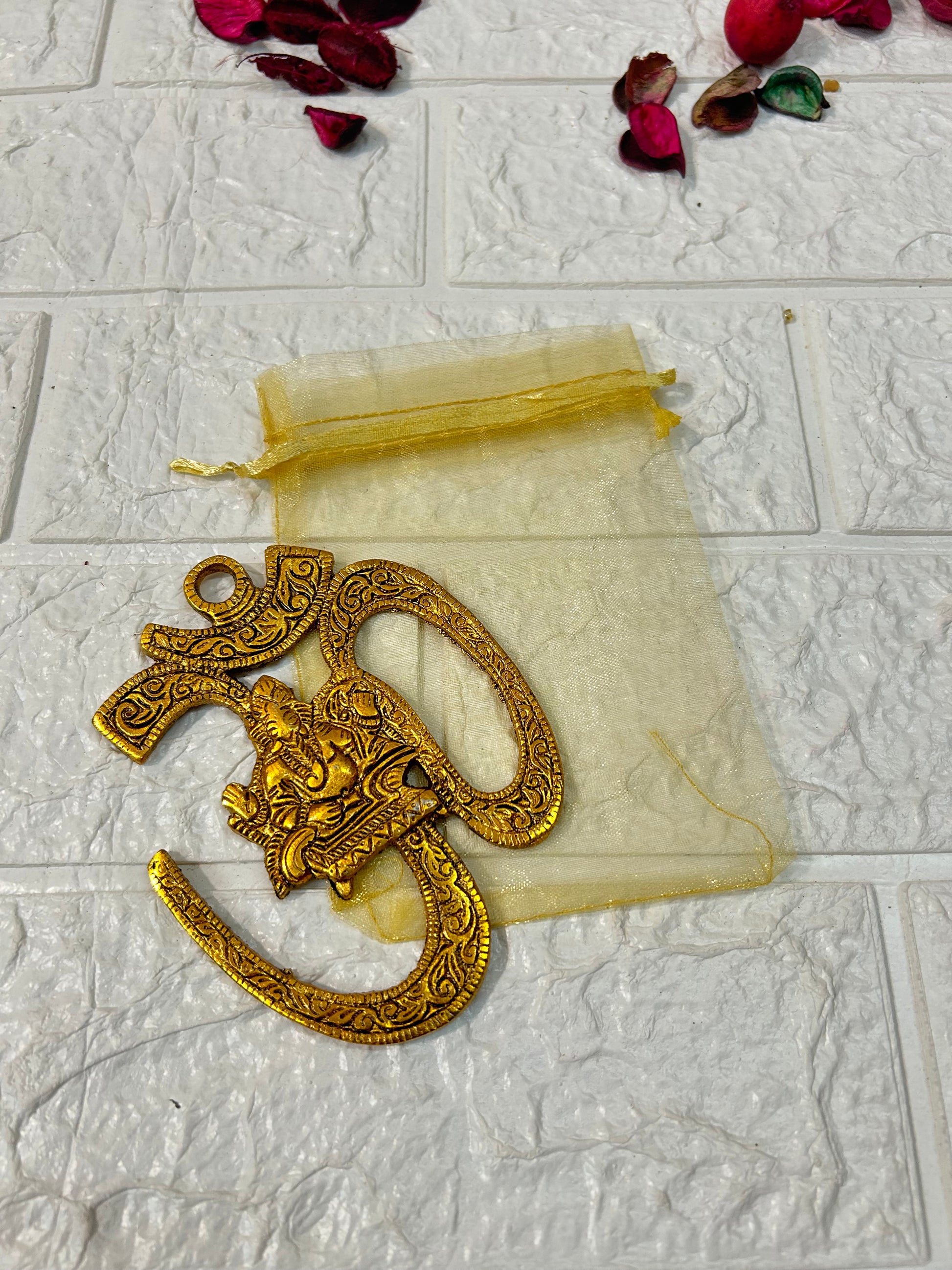 Om Wall Hanging Decor Housewarming, Puja, Diwali Return Gifts