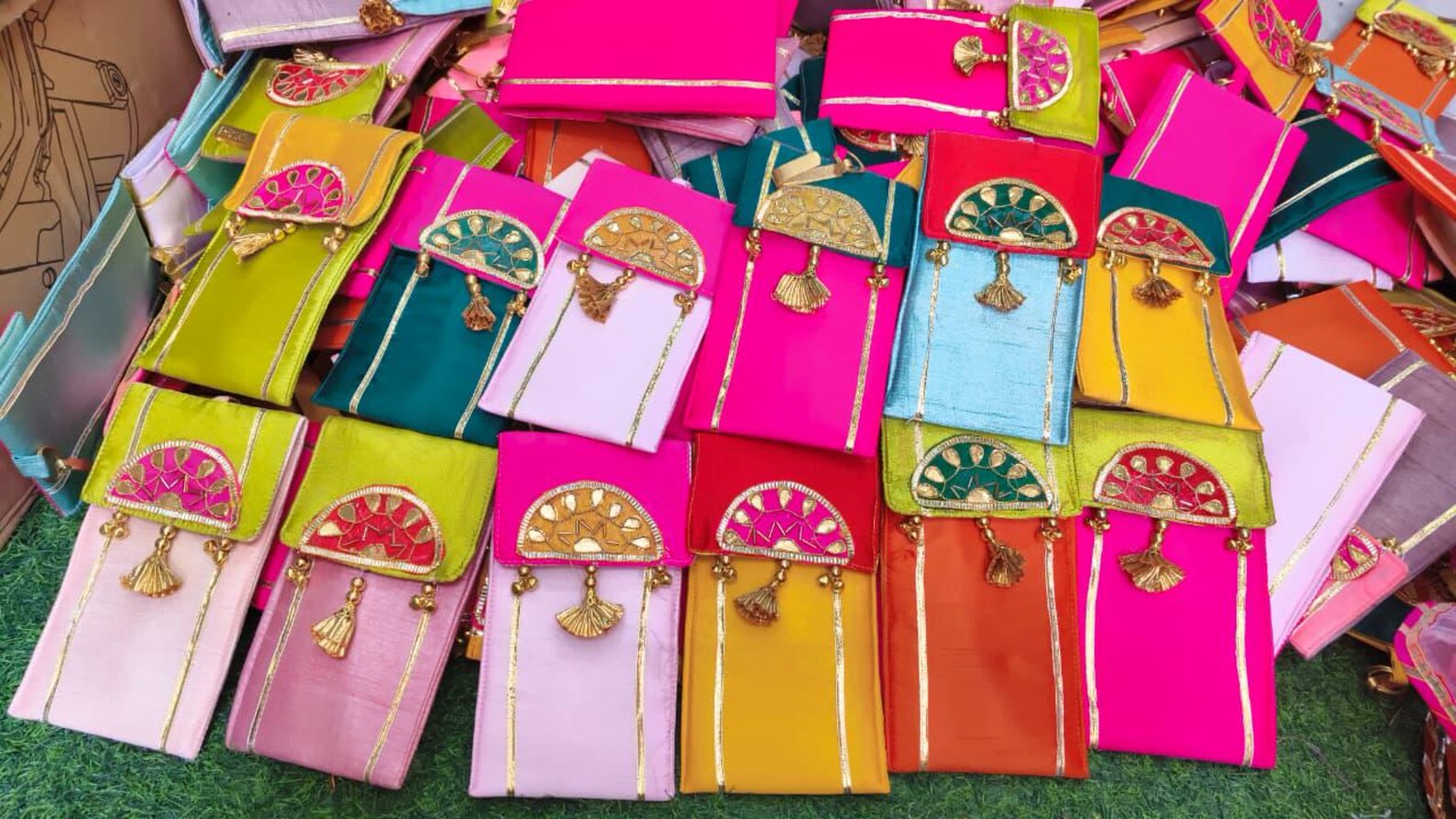Gota Mobile Clutch, Satka Style Ethnic Wedding Favor Bag