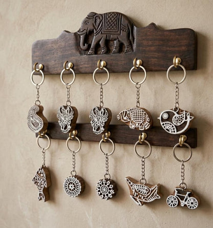 Wooden Hand Block Keyrings, Key Chains For Return Gifts